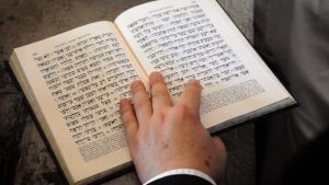 Read more about the article Ciekawostki języka hebrajskiego biblijnego